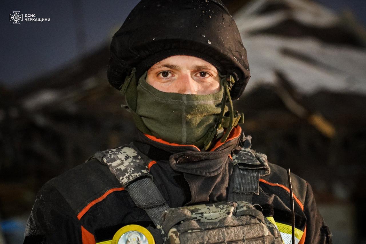 Russian drone attack on Ukrainian city Cherkasy: Homes destroyed, fires break out